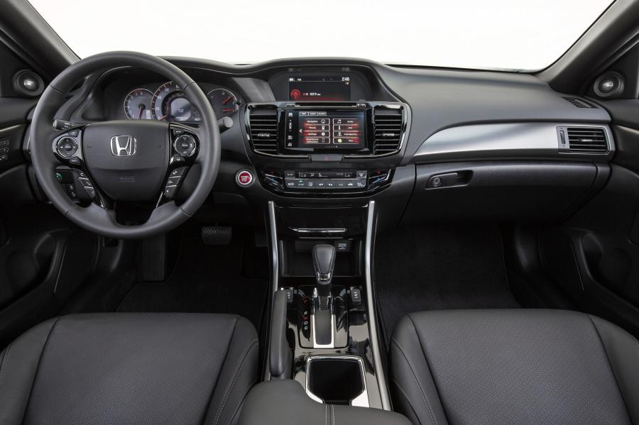  Honda Accord Touring Coupe 2016 года  (фото 13 из 32)